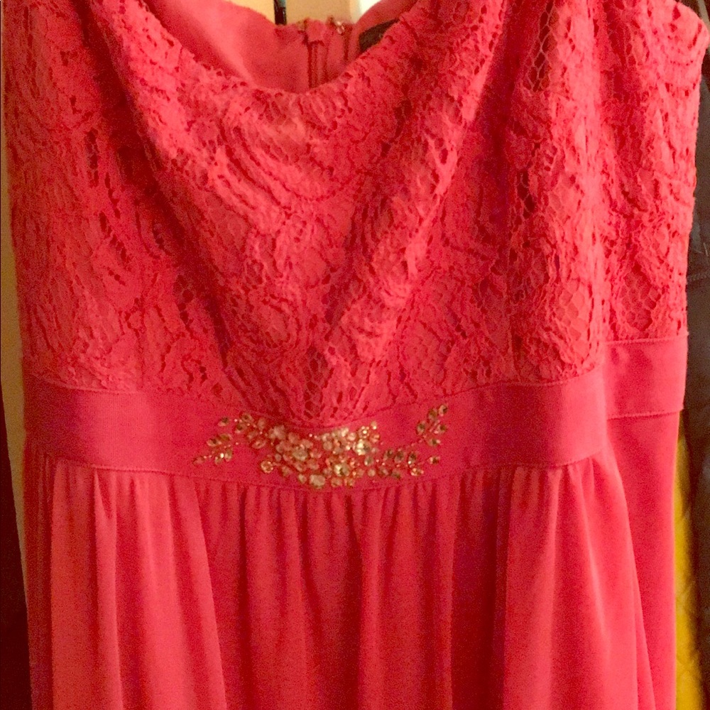 🚨SPRING CLEANING SALE🚨 coral full length dress